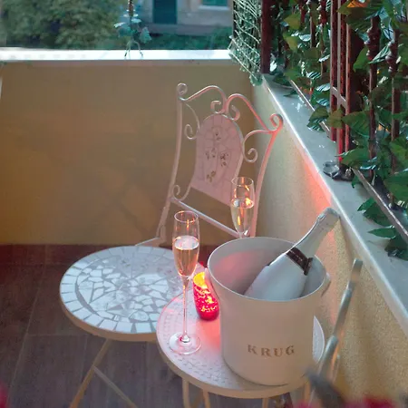 Unique Luxury Гостевой дом 4*
