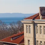 Guest house Unique Luxury