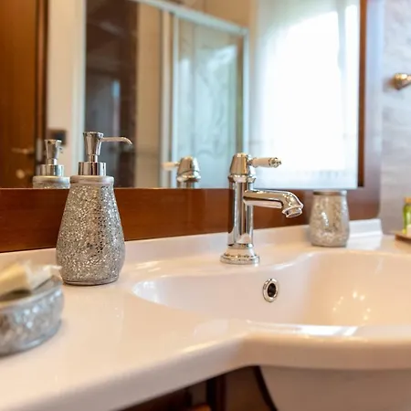 Unique Luxury Affittacamere 4*